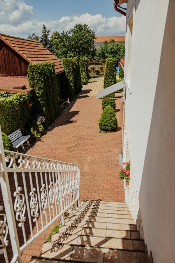 Vila Adria Hrabusice Bagian luar foto
